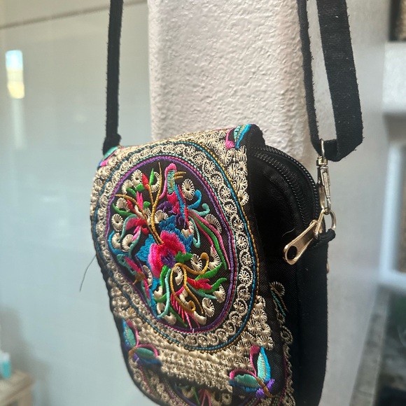 Vintage Ladies Bag Flower Embroidered Crossbody Small - Picture 1 of 4